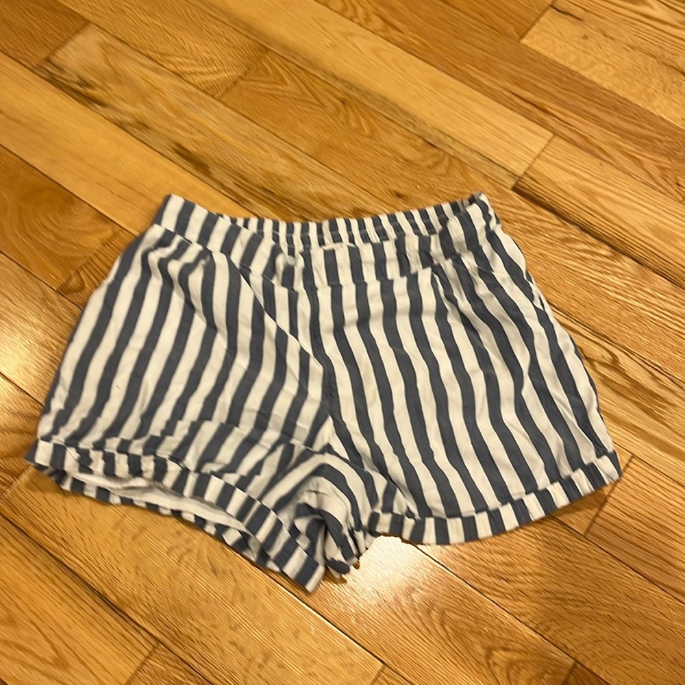 Girls Abercrombie Kids striped shorts size 13/14
